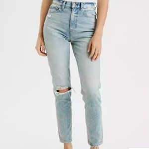 NWT AE Mom Jeans